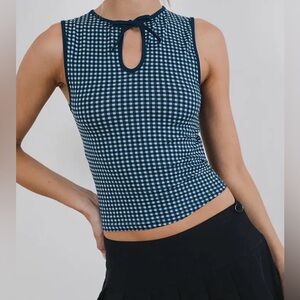 Sleeveless Keyhole Tie-Up Gingham Tank Top